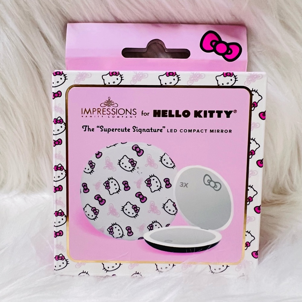 Hello Kitty Bundle - Picture 3 of 10